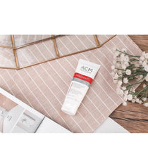 ACM Sébionex Trio Anti-Imperfection Cream: cream in a daily skincare setting