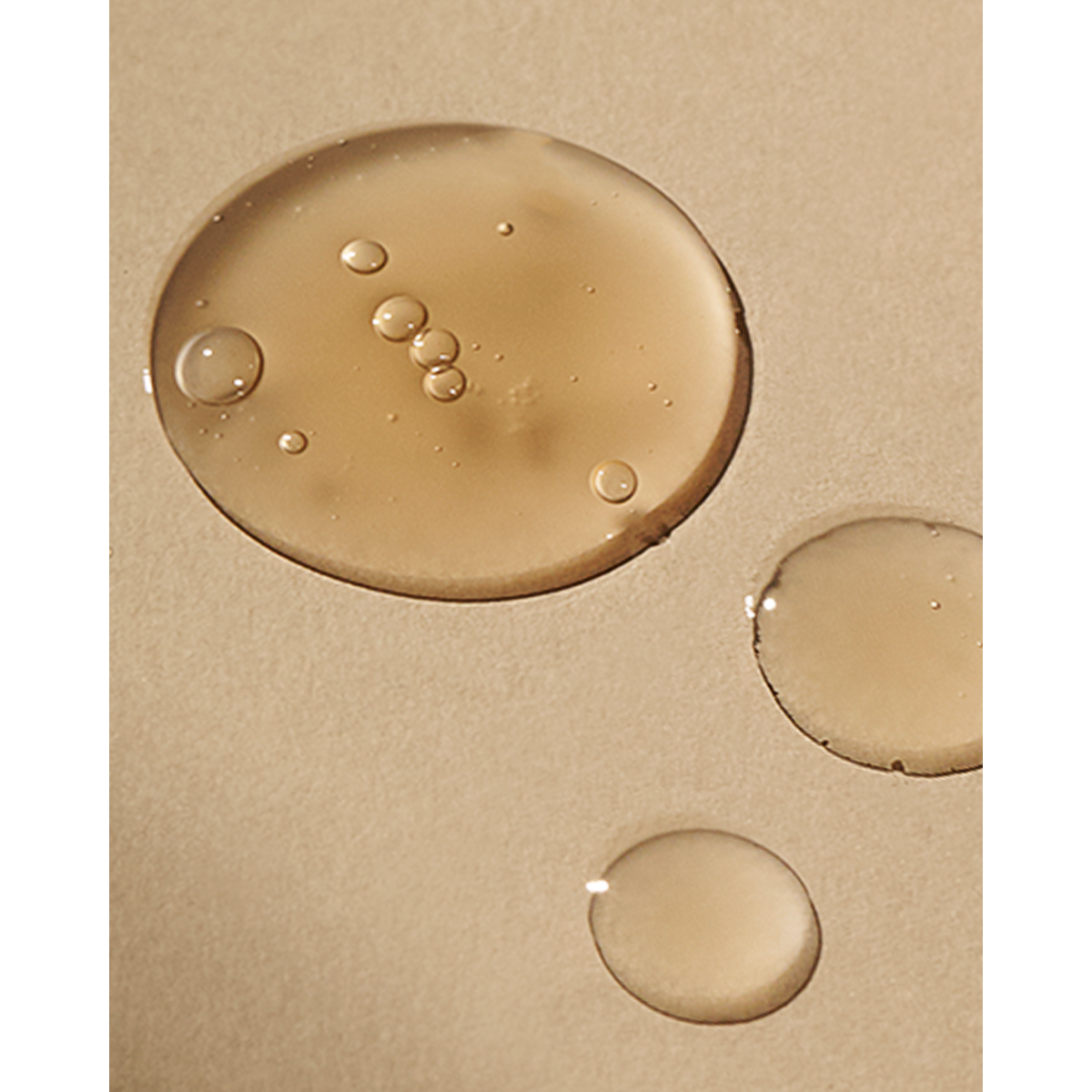 AXIS-Y Biome Radiating Intensified Essence 50 ml - velvet-fluid texture