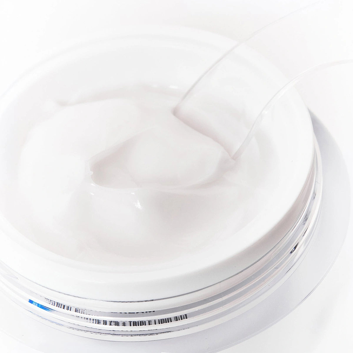 epii HPT6 Ultra Cream 5% — Suitable for all skin types, including sensitive skin; cream and spatula.