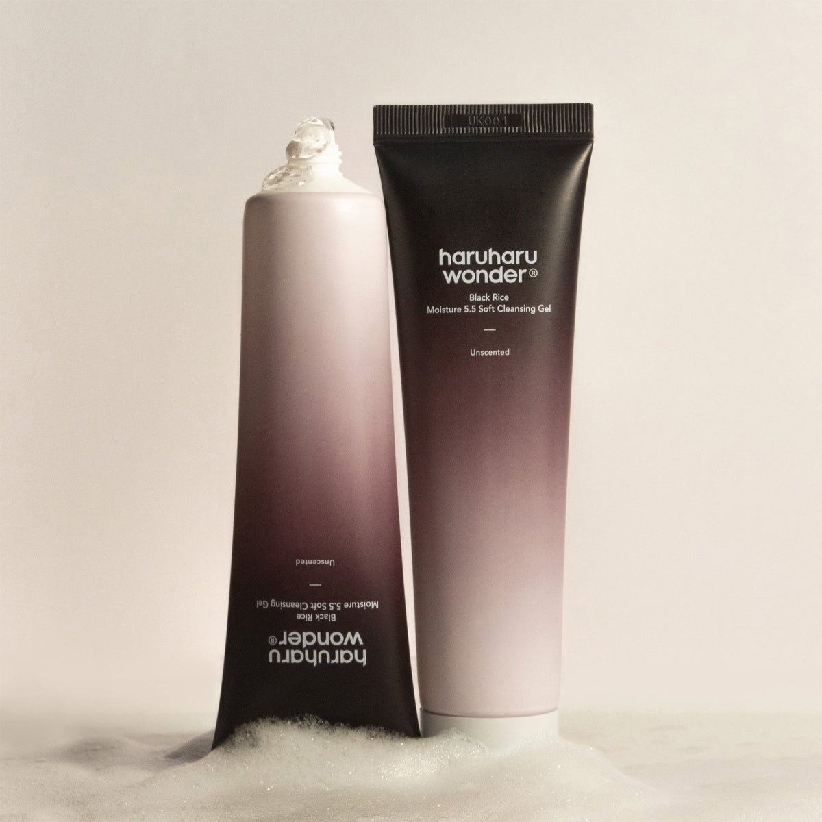 هاروهارو وندر جل التنظيف اللطيف بالأرز الأسود مويستشر 5.5 — جل التنظيف 100 مل في صورة للمنتج