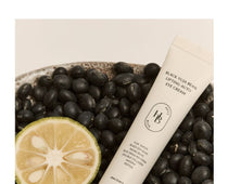 Heveblue Black Yuja Bean Lifting Auto Eye Cream 15 ml — tube arranged with yuja and black beans.