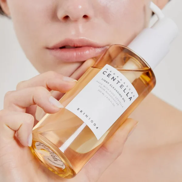 Skin1004 Madagascar Centella Light Cleansing Oil 30Ml