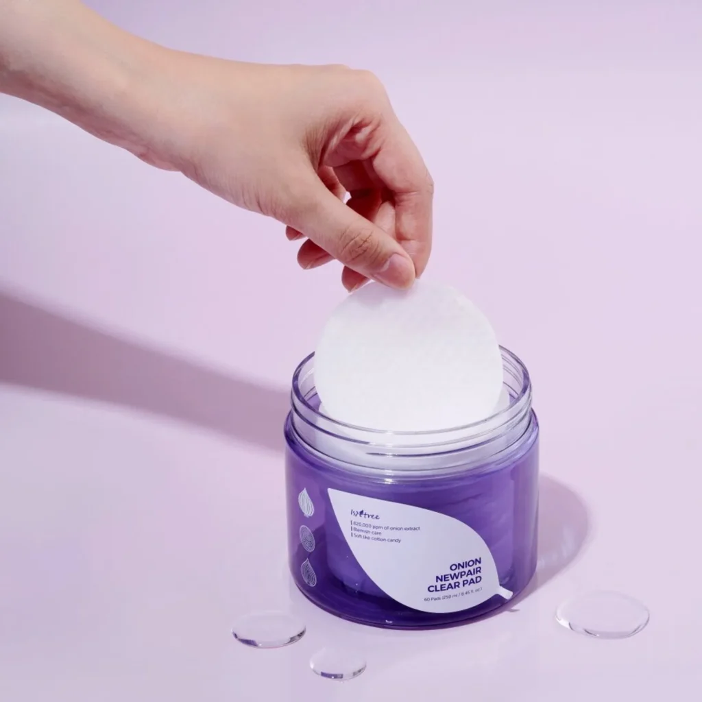 Isntree Onion Newpair Clear Pad (60Ea)